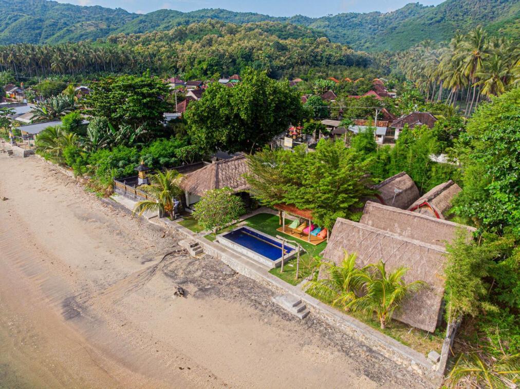 Krisna Bungalows And Restaurant Sekotong Ngoại thất bức ảnh