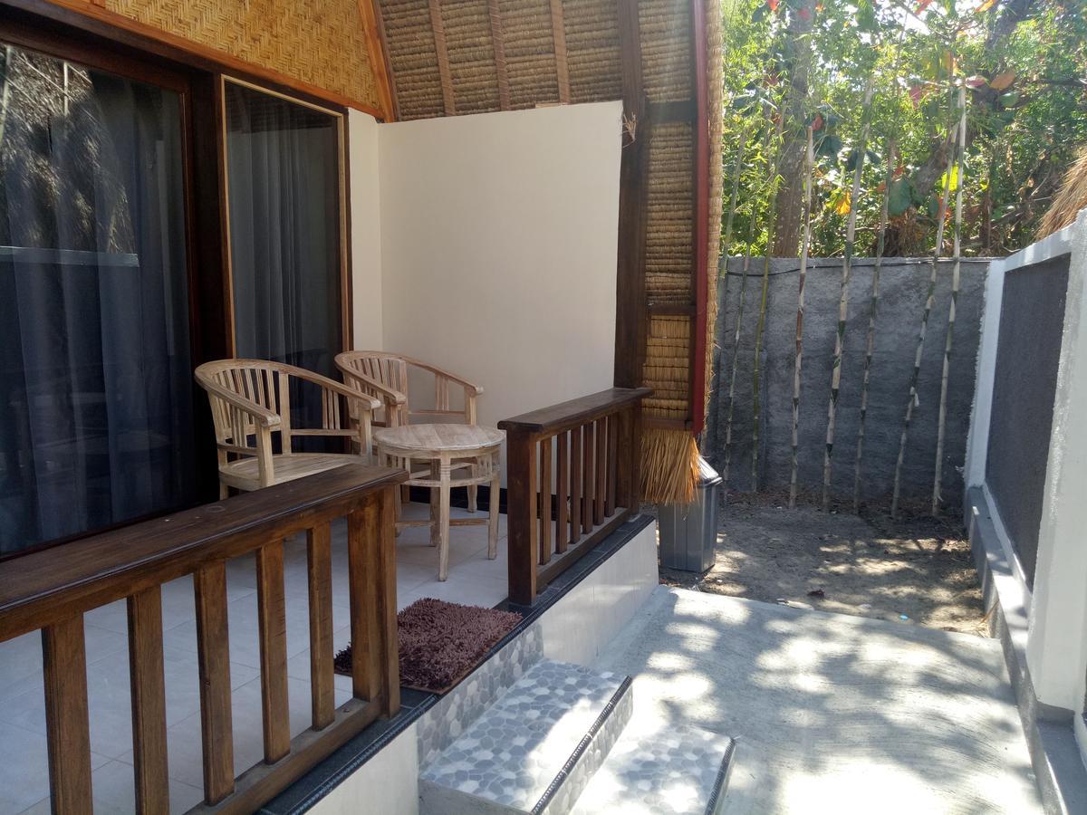 Krisna Bungalows And Restaurant Sekotong Ngoại thất bức ảnh